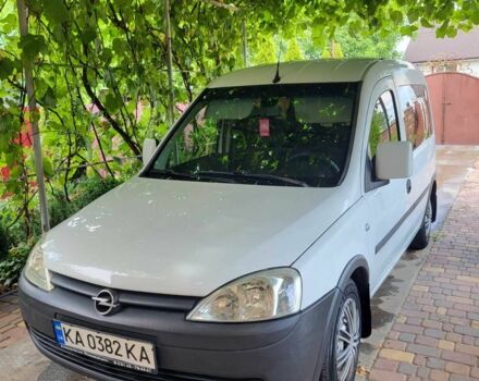 Білий Опель Комбо вант.-пас., об'ємом двигуна 1.2 л та пробігом 315 тис. км за 4300 $, фото 1 на Automoto.ua