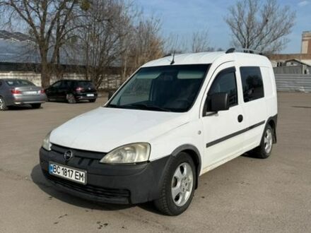 Білий Опель Комбо вант.-пас., об'ємом двигуна 1.7 л та пробігом 299 тис. км за 3850 $, фото 1 на Automoto.ua