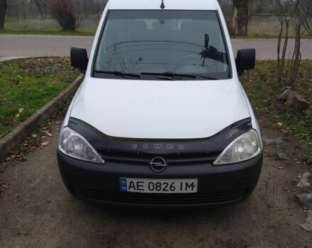 Белый Опель Комбо груз.-пасс., объемом двигателя 1.7 л и пробегом 178 тыс. км за 4300 $, фото 1 на Automoto.ua