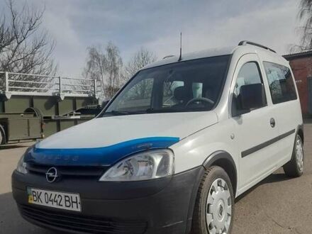 Опель Комбо вант.-пас. 2006 у Дубно на Automoto.ua Білий Опель Комбо вант.-пас., об'ємом двигуна 1.3 л та пробігом 185 тис. км за 4300 $, фото 1 на Automoto.ua
