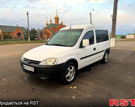 Белый Опель Комбо груз.-пасс., объемом двигателя 1.6 л и пробегом 150 тыс. км за 3650 $, фото 1 на Automoto.ua