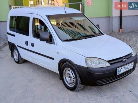 Білий Опель Комбо вант.-пас., об'ємом двигуна 1.25 л та пробігом 280 тис. км за 2999 $, фото 1 на Automoto.ua
