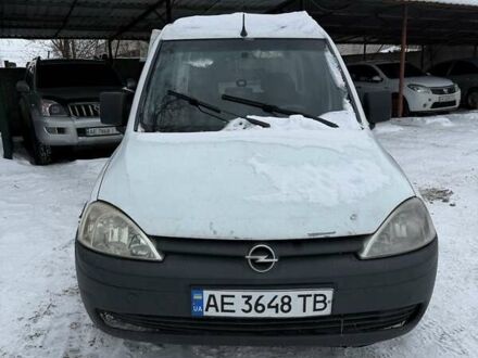 Білий Опель Комбо вант.-пас., об'ємом двигуна 1.2 л та пробігом 344 тис. км за 2500 $, фото 1 на Automoto.ua