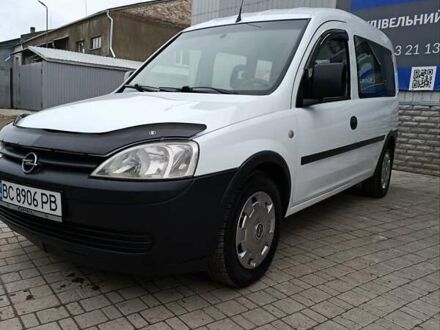 Білий Опель Комбо вант.-пас., об'ємом двигуна 1.25 л та пробігом 228 тис. км за 2999 $, фото 1 на Automoto.ua