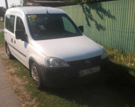 Белый Опель Комбо груз.-пасс., объемом двигателя 1.4 л и пробегом 300 тыс. км за 3550 $, фото 1 на Automoto.ua