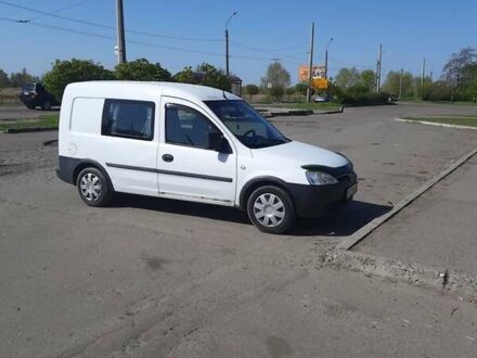 Белый Опель Комбо груз.-пасс., объемом двигателя 1.2 л и пробегом 280 тыс. км за 4700 $, фото 1 на Automoto.ua