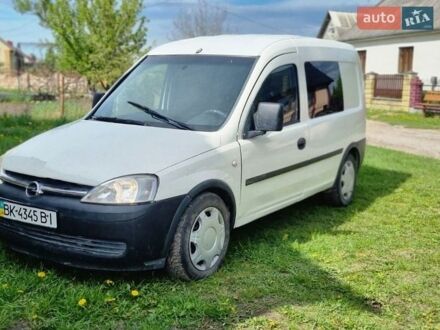Білий Опель Комбо вант.-пас., об'ємом двигуна 1.3 л та пробігом 170 тис. км за 2800 $, фото 1 на Automoto.ua
