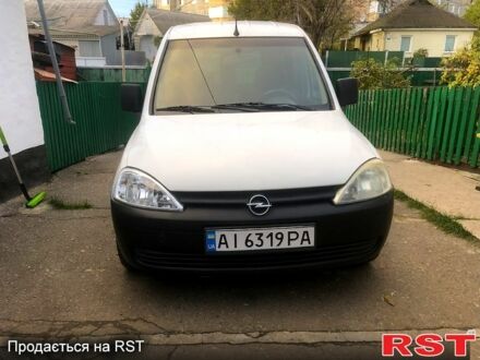 Білий Опель Комбо вант.-пас., об'ємом двигуна 1.7 л та пробігом 270 тис. км за 3700 $, фото 1 на Automoto.ua