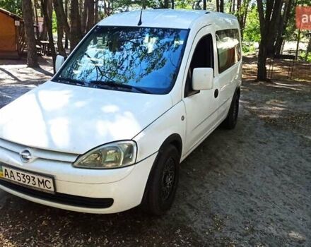 Білий Опель Комбо вант.-пас., об'ємом двигуна 1.7 л та пробігом 385 тис. км за 4700 $, фото 1 на Automoto.ua