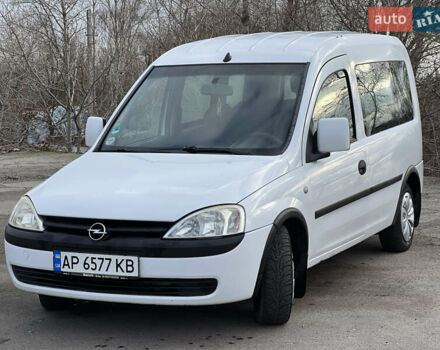 Белый Опель Комбо груз.-пасс., объемом двигателя 1.3 л и пробегом 267 тыс. км за 4000 $, фото 1 на Automoto.ua