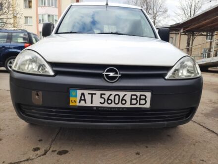 Опель Комбо вант.-пас. 2007 у Івано-Франківську на Automoto.ua Білий Опель Комбо вант.-пас., об'ємом двигуна 1.2 л та пробігом 300 тис. км за 2250 $, фото 1 на Automoto.ua