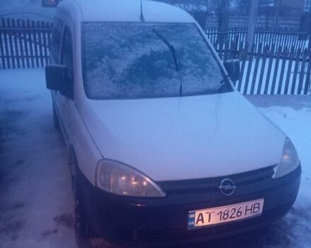 Белый Опель Комбо груз.-пасс., объемом двигателя 1.2 л и пробегом 280 тыс. км за 3000 $, фото 1 на Automoto.ua