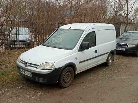 Белый Опель Комбо груз.-пасс., объемом двигателя 1.25 л и пробегом 360 тыс. км за 2700 $, фото 1 на Automoto.ua