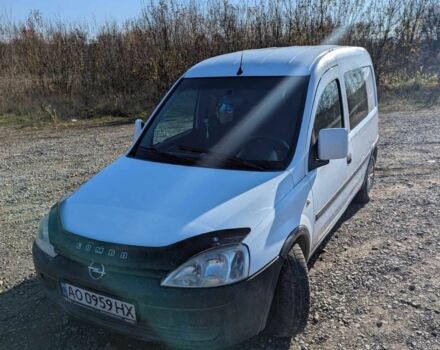 Белый Опель Комбо груз.-пасс., объемом двигателя 1.2 л и пробегом 365 тыс. км за 3700 $, фото 1 на Automoto.ua