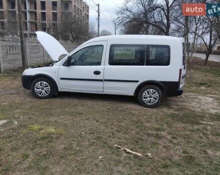 Білий Опель Комбо вант.-пас., об'ємом двигуна 1.2 л та пробігом 250 тис. км за 3500 $, фото 1 на Automoto.ua