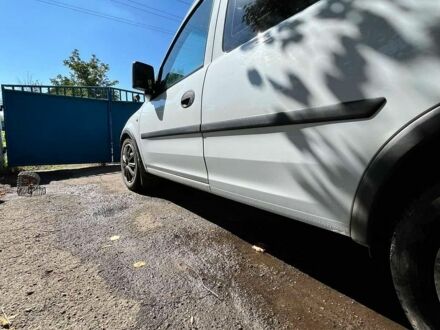 Білий Опель Комбо вант.-пас., об'ємом двигуна 1.3 л та пробігом 140 тис. км за 4500 $, фото 1 на Automoto.ua