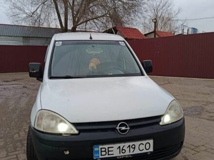 Білий Опель Комбо вант.-пас., об'ємом двигуна 1.7 л та пробігом 280 тис. км за 2999 $, фото 1 на Automoto.ua
