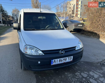 Білий Опель Комбо вант.-пас., об'ємом двигуна 1.25 л та пробігом 220 тис. км за 3500 $, фото 1 на Automoto.ua