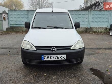 Білий Опель Комбо вант.-пас., об'ємом двигуна 1.69 л та пробігом 232 тис. км за 3750 $, фото 1 на Automoto.ua
