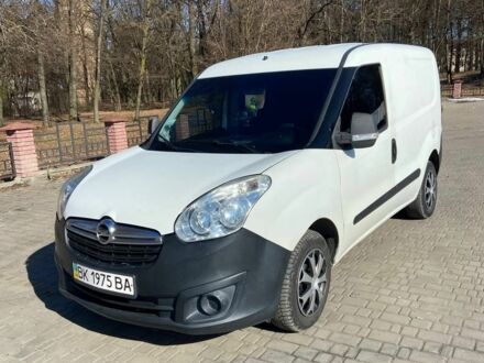 Белый Опель Комбо груз.-пасс., объемом двигателя 1.2 л и пробегом 340 тыс. км за 3850 $, фото 1 на Automoto.ua