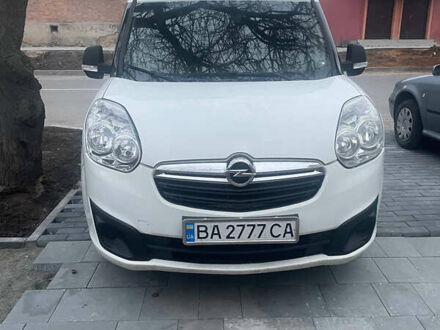 Белый Опель Комбо груз.-пасс., объемом двигателя 1.3 л и пробегом 260 тыс. км за 6300 $, фото 1 на Automoto.ua