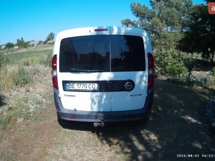 Білий Опель Комбо вант.-пас., об'ємом двигуна 1.25 л та пробігом 191 тис. км за 6000 $, фото 1 на Automoto.ua