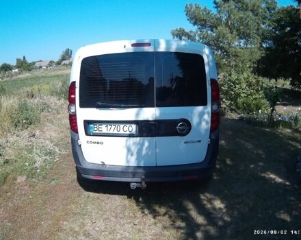 Білий Опель Комбо вант.-пас., об'ємом двигуна 1.25 л та пробігом 191 тис. км за 6000 $, фото 1 на Automoto.ua