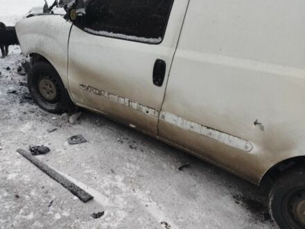 Белый Опель Комбо груз.-пасс., объемом двигателя 1.2 л и пробегом 350 тыс. км за 3000 $, фото 1 на Automoto.ua