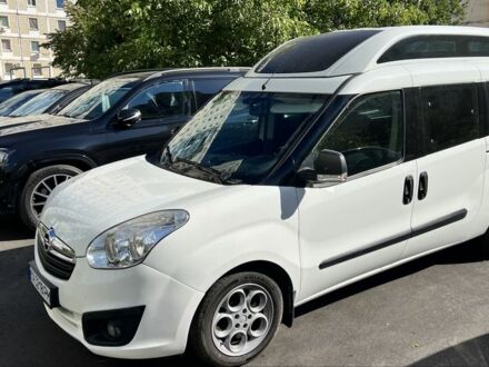 Білий Опель Комбо вант.-пас., об'ємом двигуна 2 л та пробігом 164 тис. км за 15500 $, фото 1 на Automoto.ua