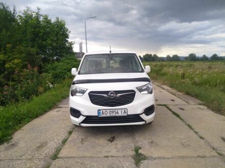 Білий Опель Комбо вант.-пас., об'ємом двигуна 1.5 л та пробігом 270 тис. км за 14000 $, фото 1 на Automoto.ua