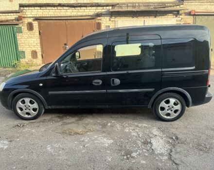 Чорний Опель Комбо вант.-пас., об'ємом двигуна 1.6 л та пробігом 250 тис. км за 5000 $, фото 1 на Automoto.ua