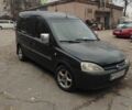 Черный Опель Комбо груз.-пасс., объемом двигателя 1.7 л и пробегом 170 тыс. км за 4000 $, фото 1 на Automoto.ua