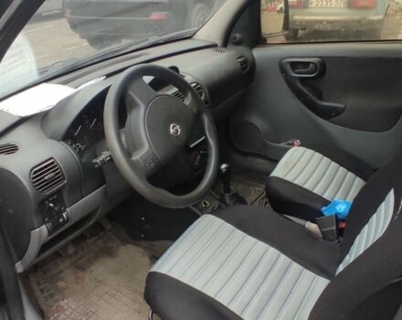 Черный Опель Комбо груз.-пасс., объемом двигателя 1.7 л и пробегом 170 тыс. км за 4000 $, фото 4 на Automoto.ua