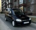 Черный Опель Комбо груз.-пасс., объемом двигателя 1.7 л и пробегом 334 тыс. км за 4500 $, фото 1 на Automoto.ua