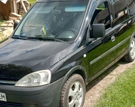 Черный Опель Комбо груз.-пасс., объемом двигателя 1.7 л и пробегом 368 тыс. км за 3500 $, фото 1 на Automoto.ua