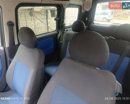 Черный Опель Комбо груз.-пасс., объемом двигателя 1.6 л и пробегом 328 тыс. км за 3300 $, фото 6 на Automoto.ua