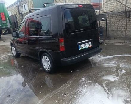 Черный Опель Комбо груз.-пасс., объемом двигателя 1.6 л и пробегом 328 тыс. км за 3300 $, фото 4 на Automoto.ua