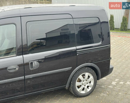 Черный Опель Комбо груз.-пасс., объемом двигателя 1.7 л и пробегом 219 тыс. км за 4999 $, фото 28 на Automoto.ua