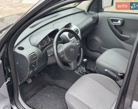 Черный Опель Комбо груз.-пасс., объемом двигателя 1.7 л и пробегом 219 тыс. км за 4999 $, фото 14 на Automoto.ua