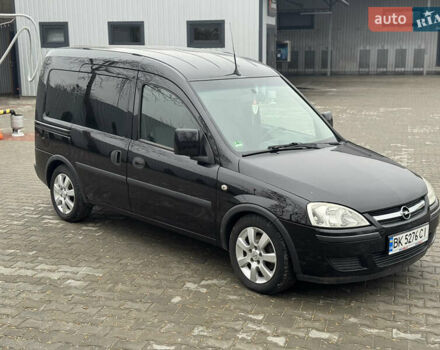 Черный Опель Комбо груз.-пасс., объемом двигателя 1.7 л и пробегом 219 тыс. км за 4999 $, фото 17 на Automoto.ua