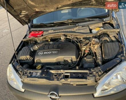 Черный Опель Комбо груз.-пасс., объемом двигателя 1.3 л и пробегом 177 тыс. км за 5600 $, фото 3 на Automoto.ua