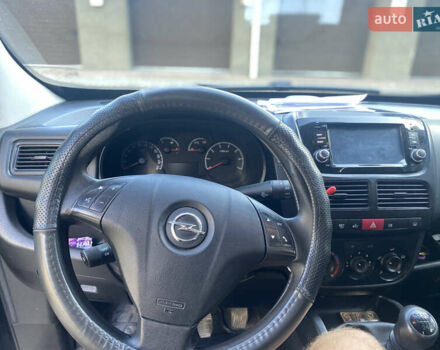 Черный Опель Комбо груз.-пасс., объемом двигателя 1.6 л и пробегом 288 тыс. км за 9499 $, фото 10 на Automoto.ua