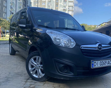 Черный Опель Комбо груз.-пасс., объемом двигателя 1.6 л и пробегом 288 тыс. км за 9499 $, фото 1 на Automoto.ua