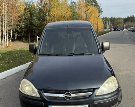 Черный Опель Комбо груз.-пасс., объемом двигателя 2 л и пробегом 334 тыс. км за 3500 $, фото 1 на Automoto.ua