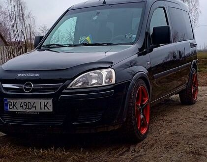 Опель Комбо вант.-пас. 2006 у Рівному на Automoto.ua Чорний Опель Комбо вант.-пас., об'ємом двигуна 1.2 л та пробігом 0 тис. км за 4600 $, фото 1 на Automoto.ua
