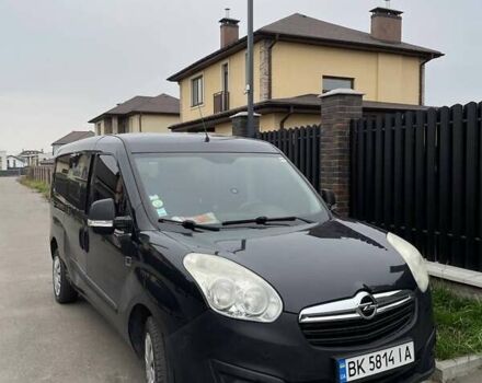 Чорний Опель Комбо вант.-пас., об'ємом двигуна 1.6 л та пробігом 303 тис. км за 6800 $, фото 1 на Automoto.ua