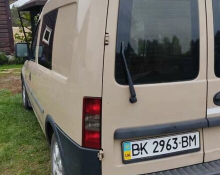 Коричневый Опель Комбо груз.-пасс., объемом двигателя 1.69 л и пробегом 345 тыс. км за 3250 $, фото 1 на Automoto.ua