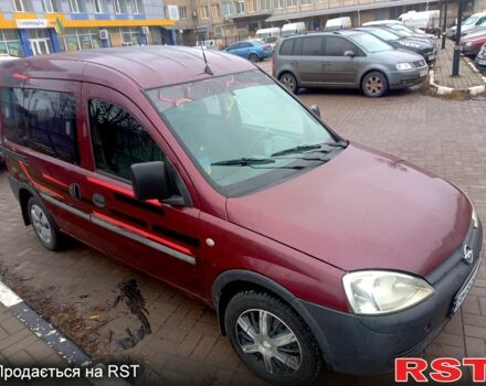 Красный Опель Комбо груз.-пасс., объемом двигателя 1.7 л и пробегом 350 тыс. км за 3000 $, фото 1 на Automoto.ua