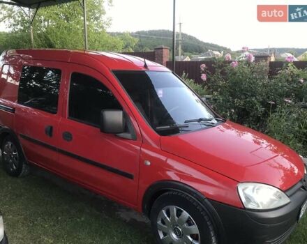 Красный Опель Комбо груз.-пасс., объемом двигателя 1.7 л и пробегом 280 тыс. км за 3000 $, фото 2 на Automoto.ua