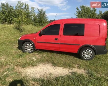 Красный Опель Комбо груз.-пасс., объемом двигателя 1.7 л и пробегом 280 тыс. км за 3000 $, фото 4 на Automoto.ua